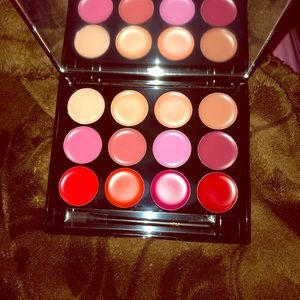 ISH Lip Statement Pallette (Nudes, reds, pinks)